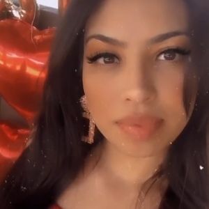 Meet your Posher, Noa